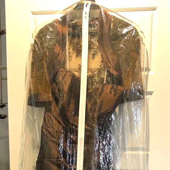 Beautiful Mother of the bride dress! - Picture 14 of 14